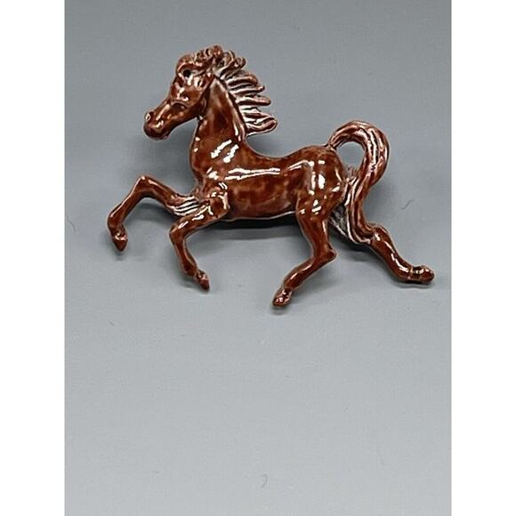 Vintage Enamel Horse Pin Brooch Brown Running Horse Tiawan Retro - Picture 3 of 11